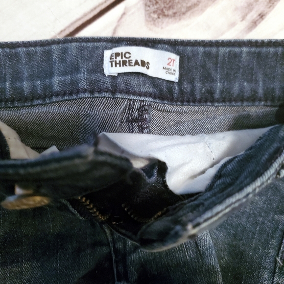 5/25 Epic Threads 2T Blue Jean Shorts - Picture 3 of 3